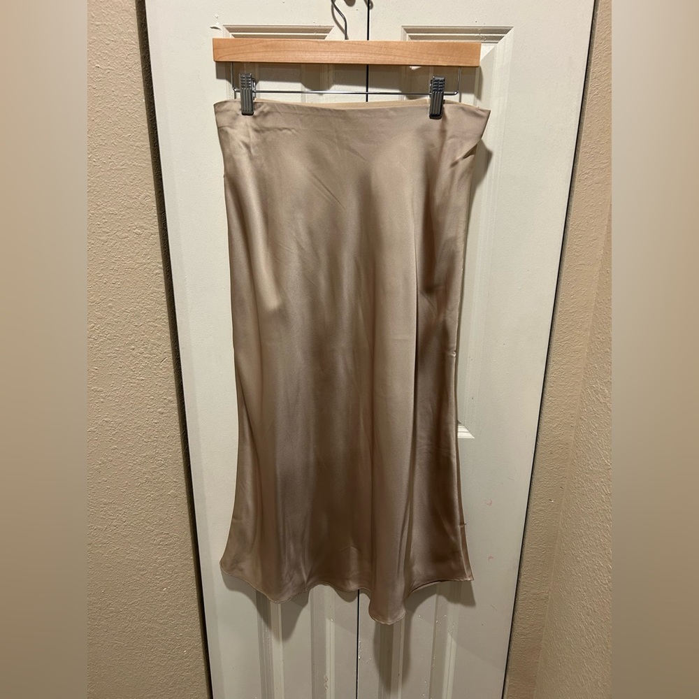 NWT J.Crew Gwyneth Slip Skirt , size Small - Picture 3 of 7